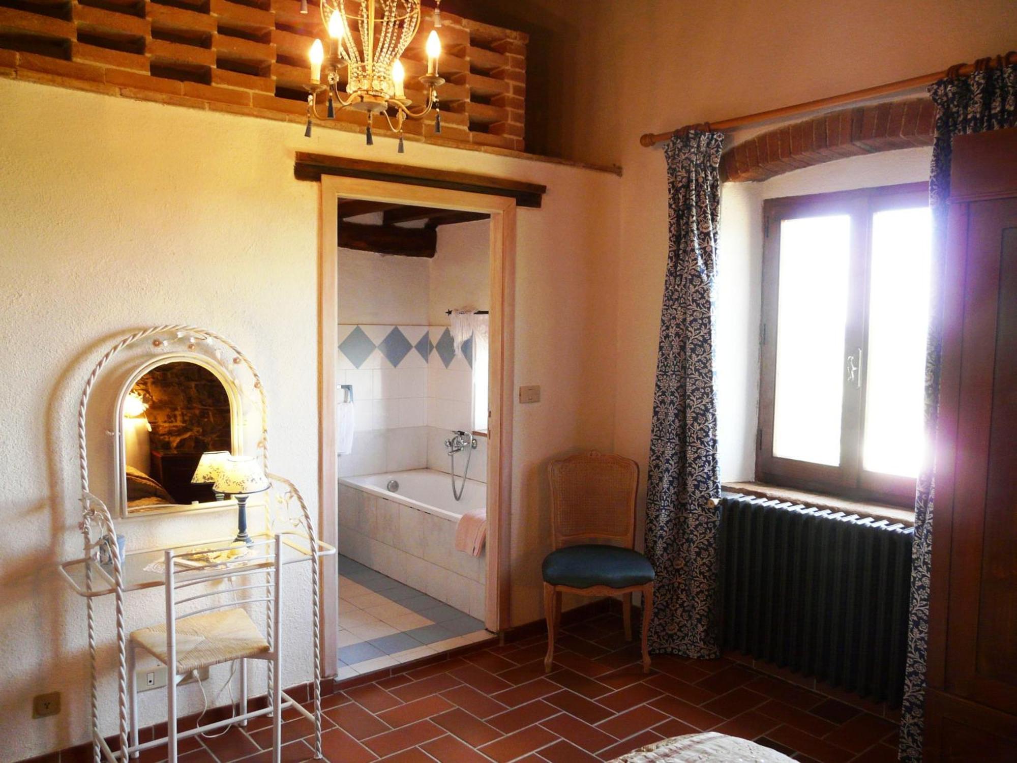 Podere Patrignone Guest House Кастелина ин Кианти Стая снимка
