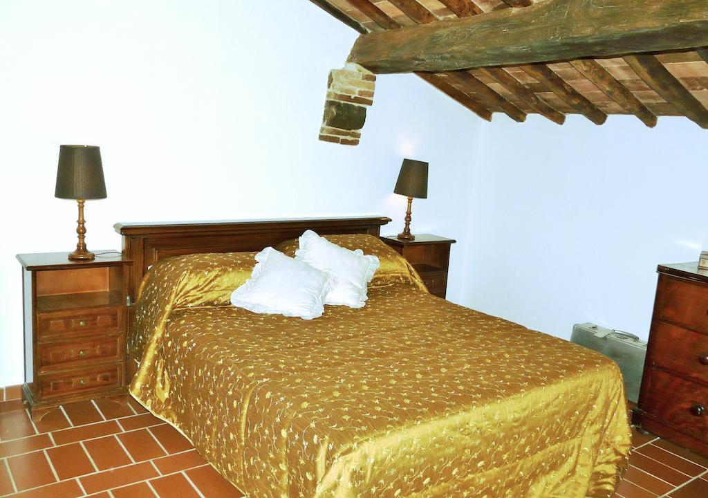 Podere Patrignone Guest House Кастелина ин Кианти Стая снимка