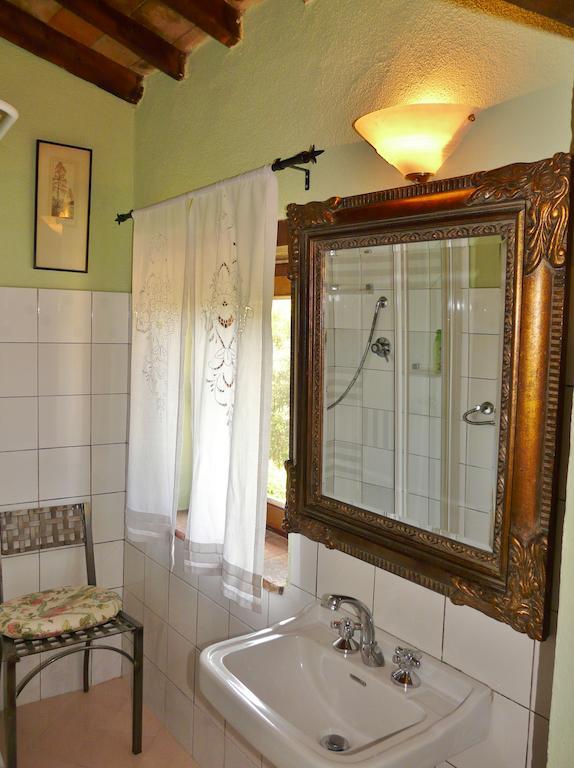 Podere Patrignone Guest House Кастелина ин Кианти Стая снимка