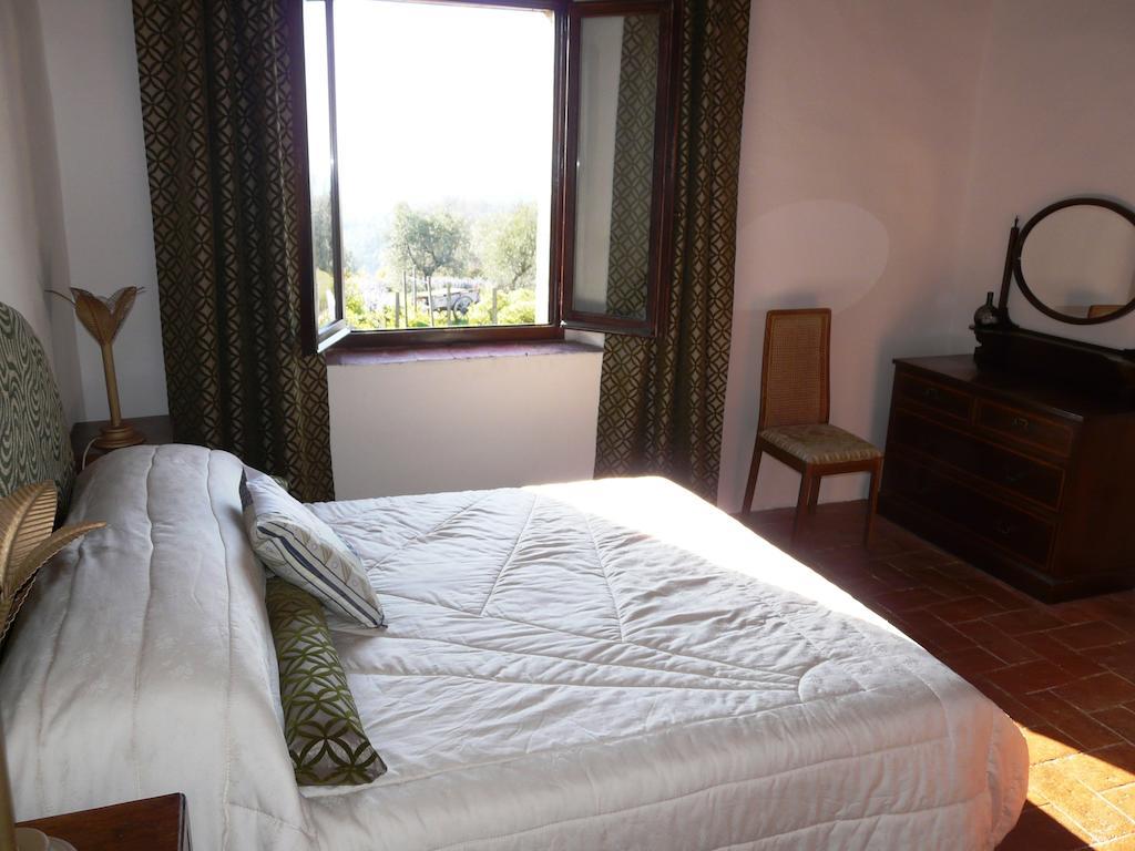 Podere Patrignone Guest House Кастелина ин Кианти Стая снимка