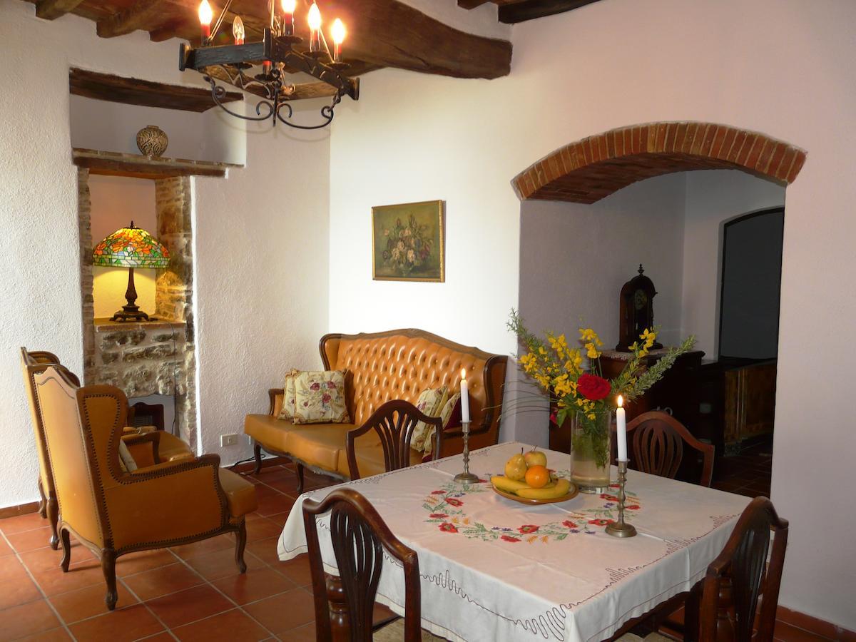 Podere Patrignone Guest House Кастелина ин Кианти Стая снимка